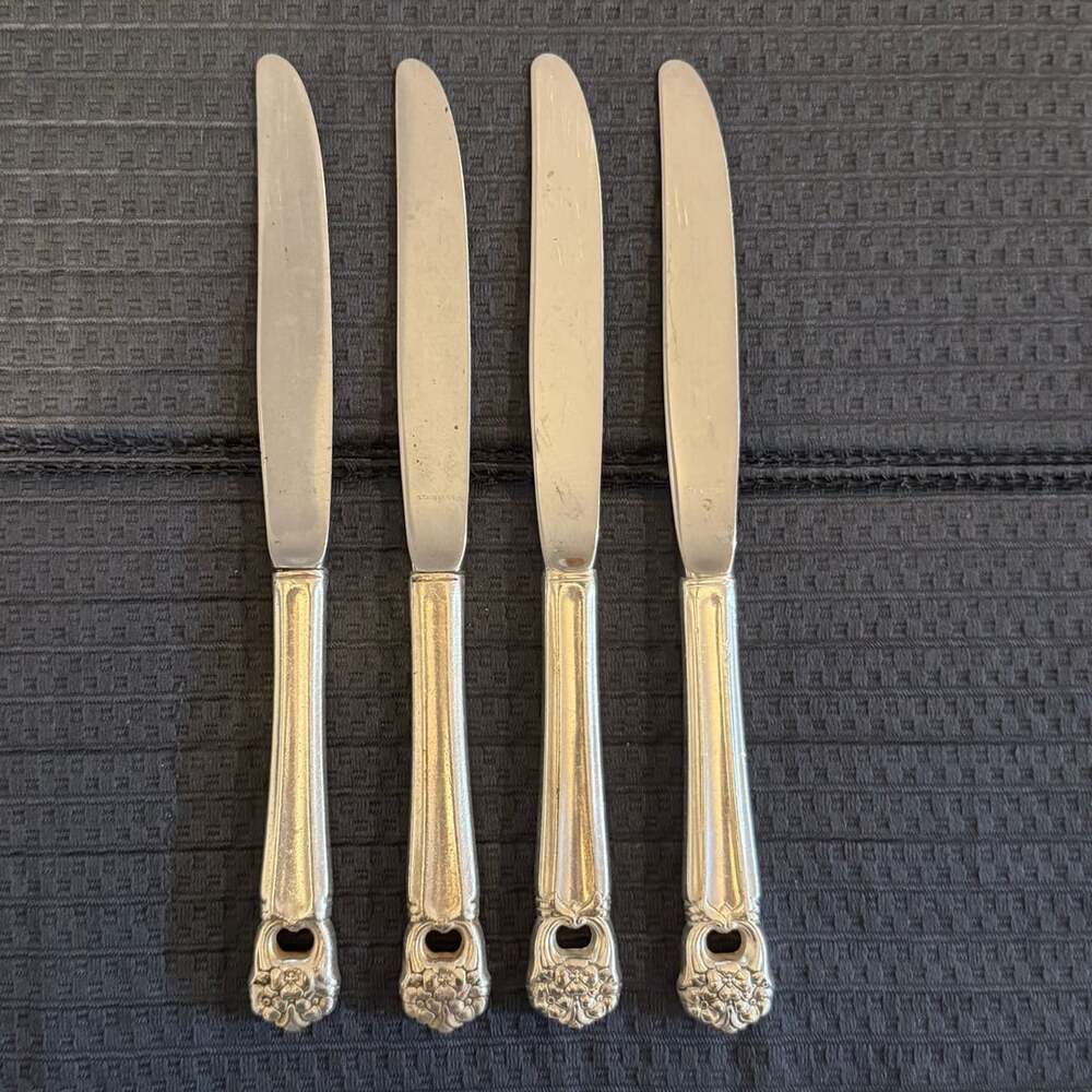 Rogers Bros “Eternally Yours” Silverplate Dinner Knives Set of 4